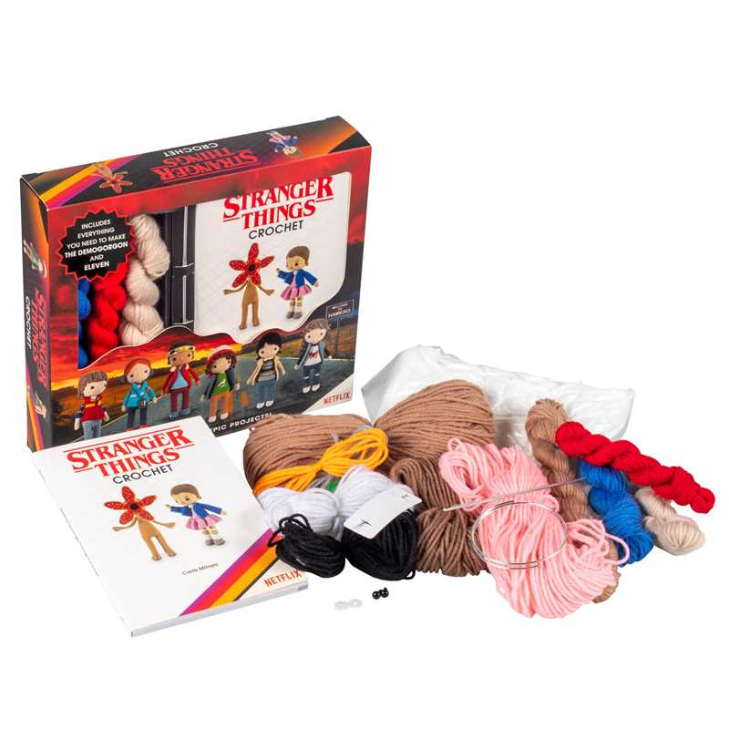 Stranger Things Crochet by Editors of Thunder Bay Press Activities Simon & Schuster [SK]