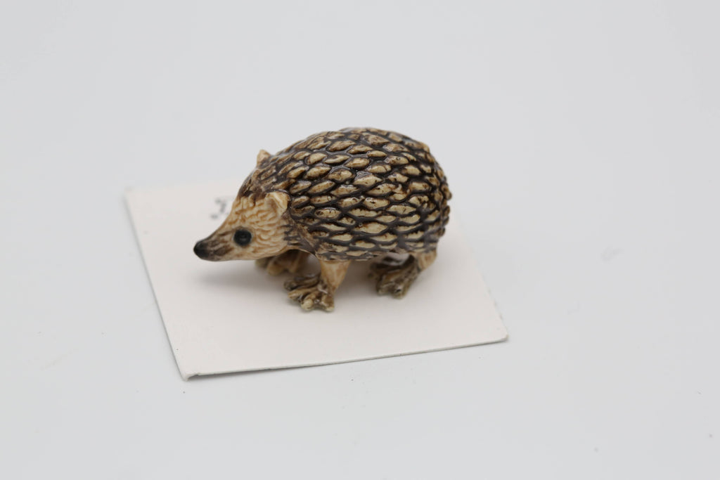 Little Critterz Tiggy Hedgehog Porcelain Miniature Giftware Little Critterz [SK]