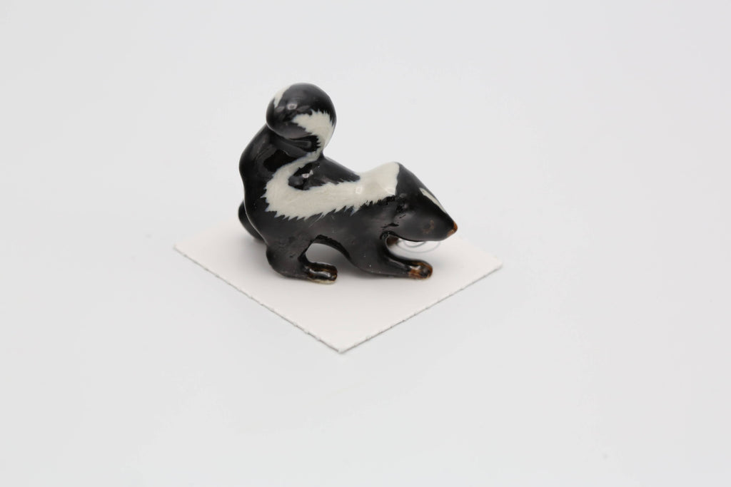 Little Critterz Stinker Skunk Porcelain Miniature Giftware Little Critterz [SK]